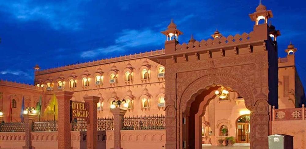 فندق ساجار بيكانير المظهر الخارجي الصورة